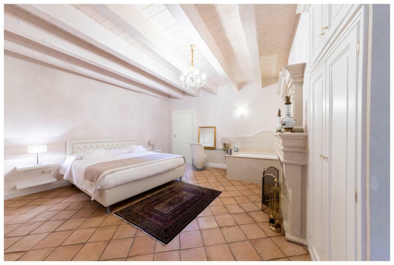 Boutique - Lodge & Suites Crotone Luaran gambar